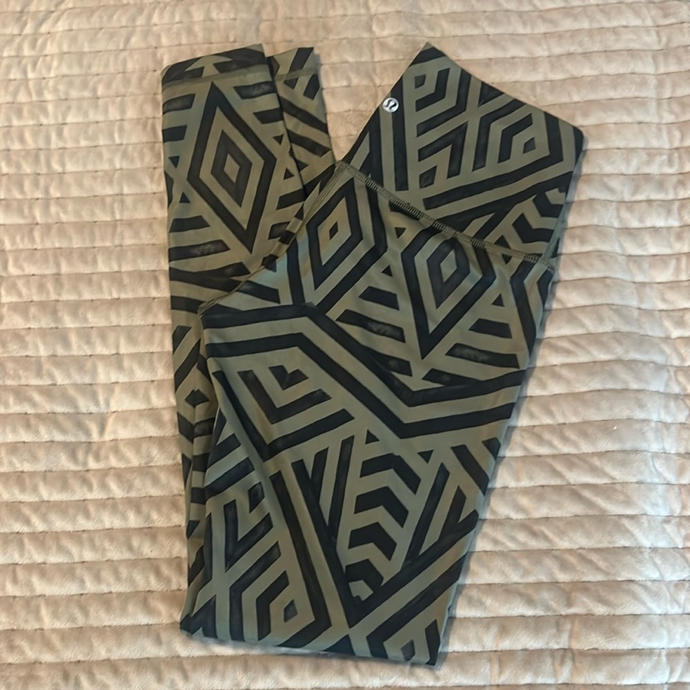 Aztec print lululemon leggings